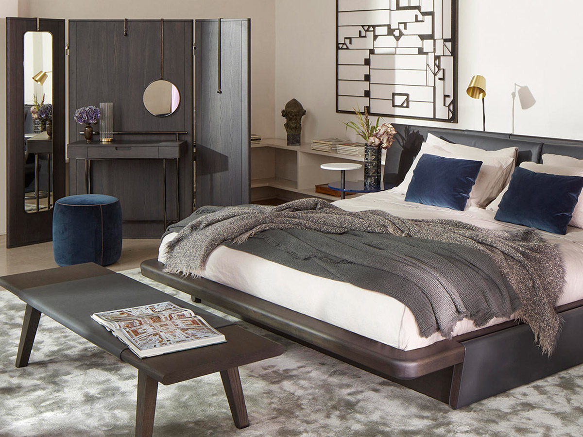 Cassina 375 Stay Screen Vanity Table