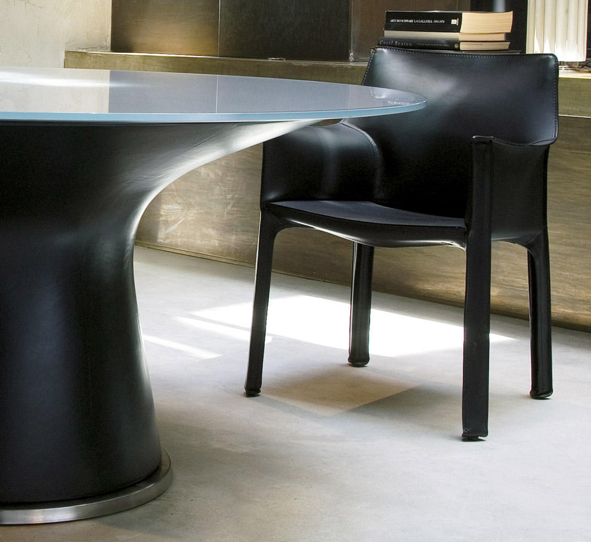 Cassina 413 Cab Chair