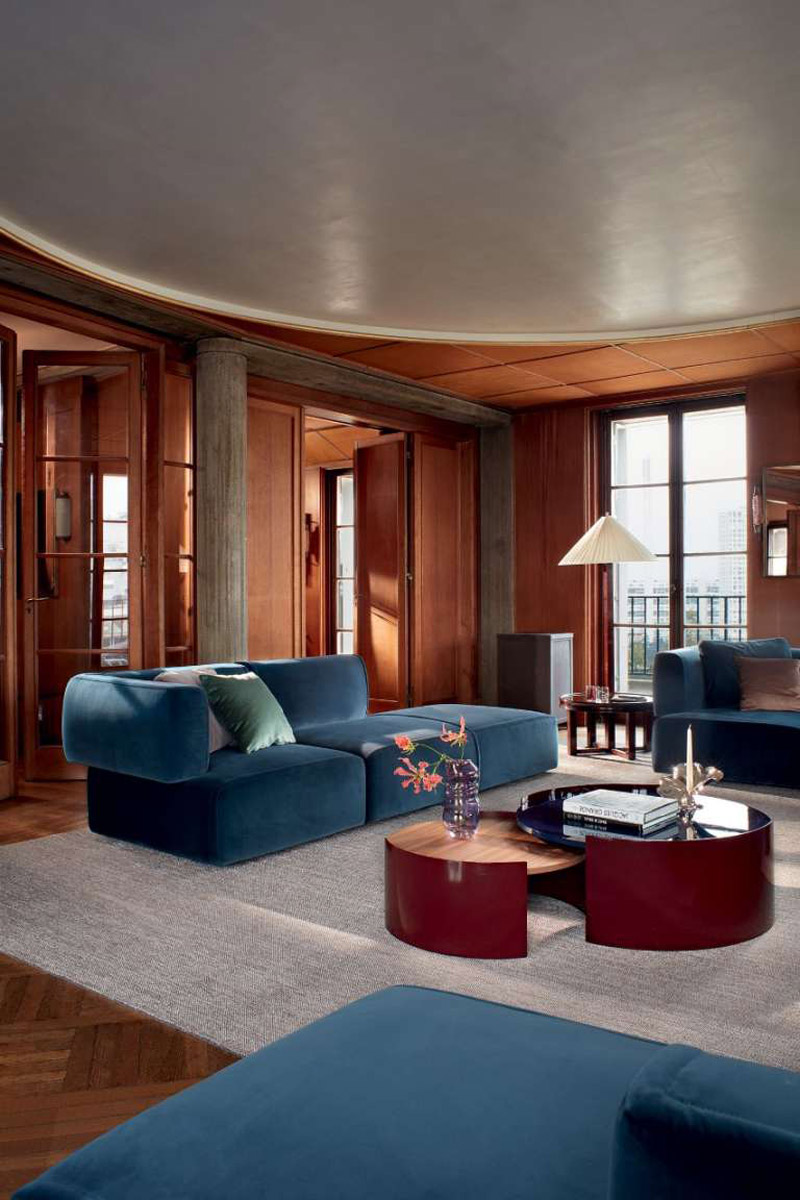 Cassina 553 Bowy Sofa Collection