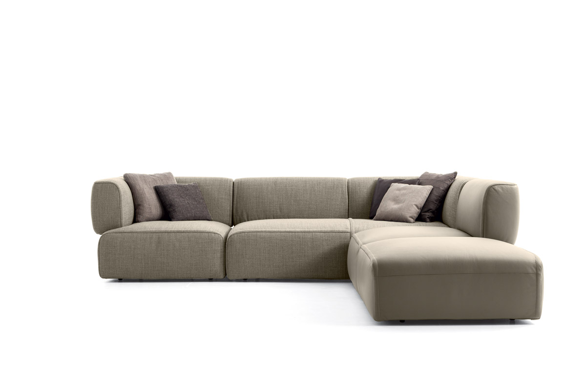 Cassina 553 Bowy Sofa Collection