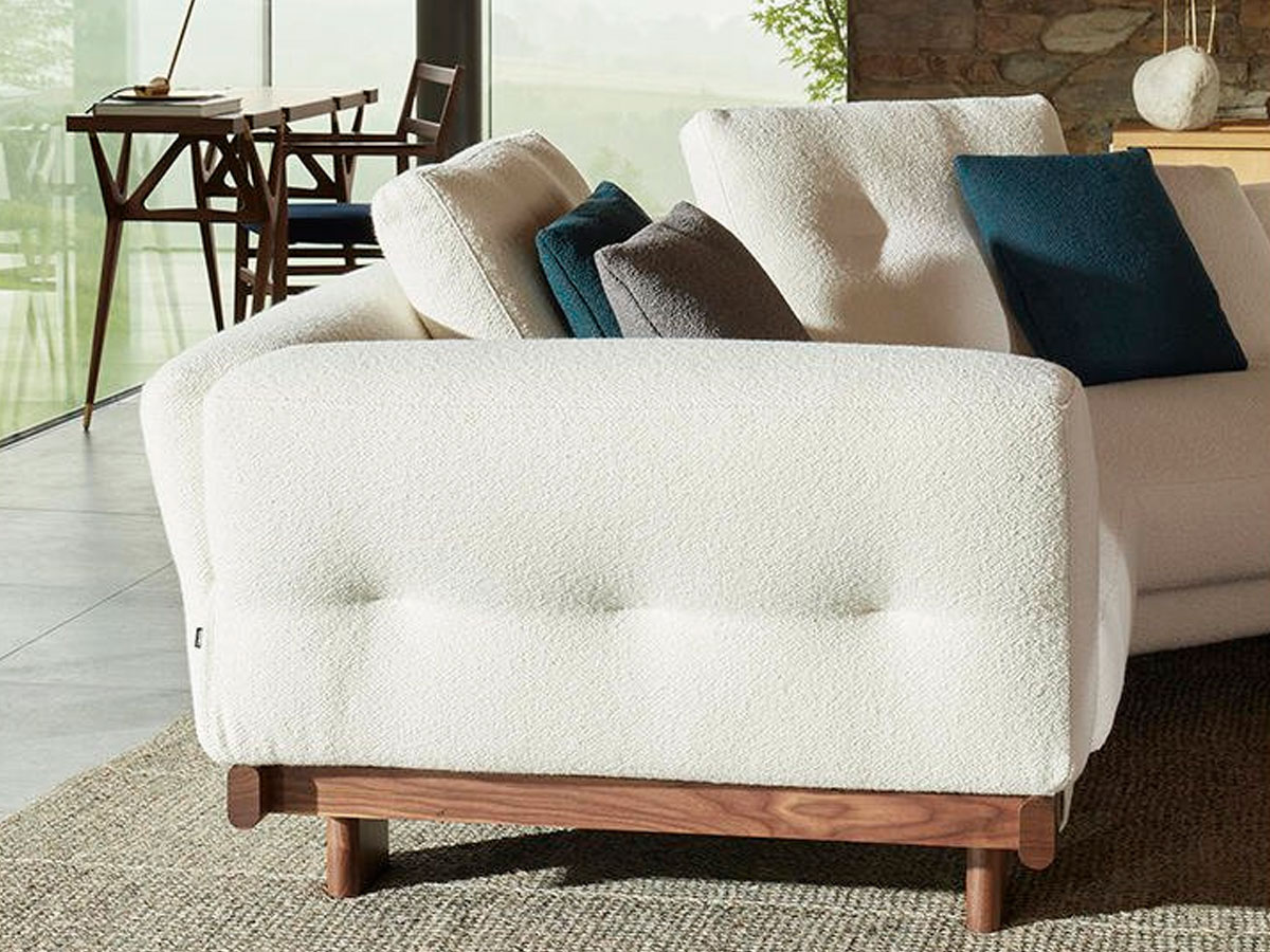 Cassina 556 Sengu Sofa Collection