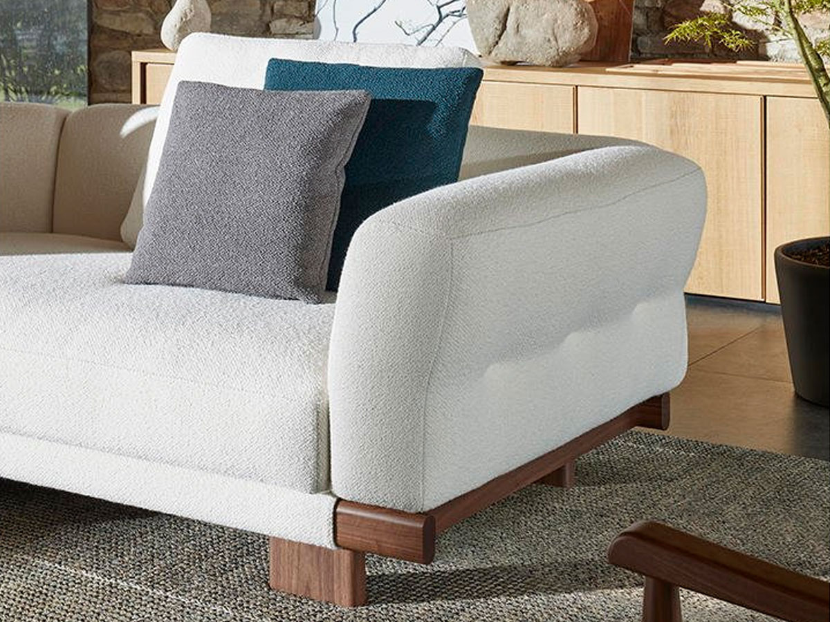 Cassina 556 Sengu Sofa Collection