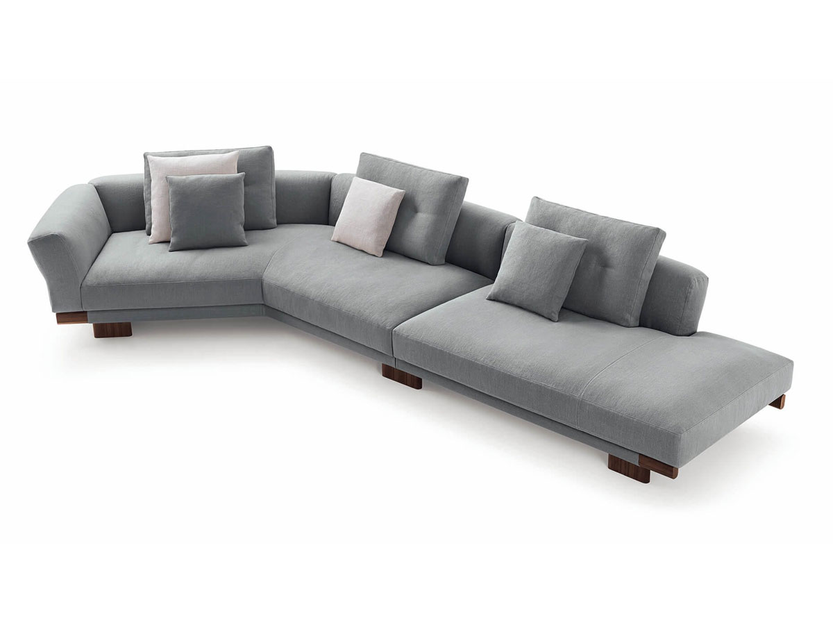 Cassina 556 Sengu Sofa Collection