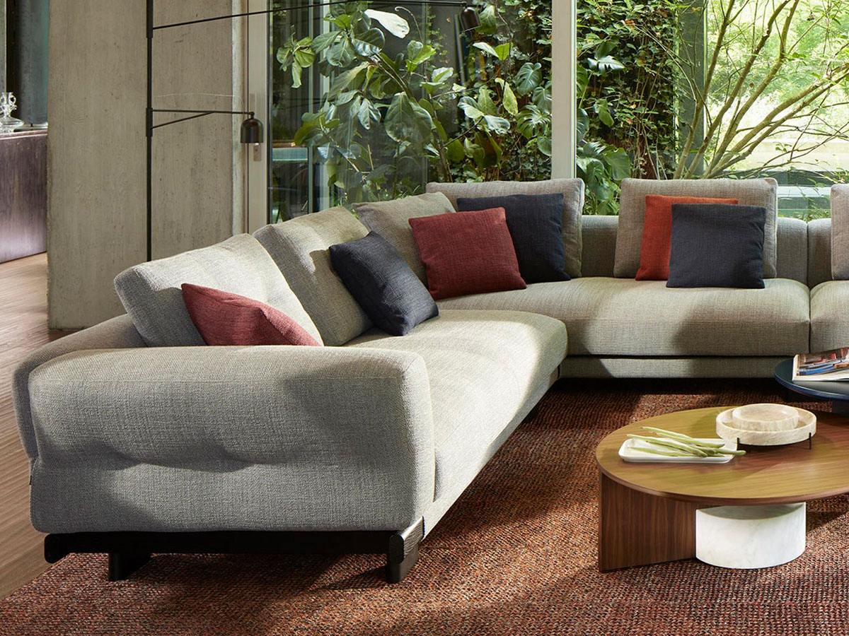 Cassina 556 Sengu Sofa Collection