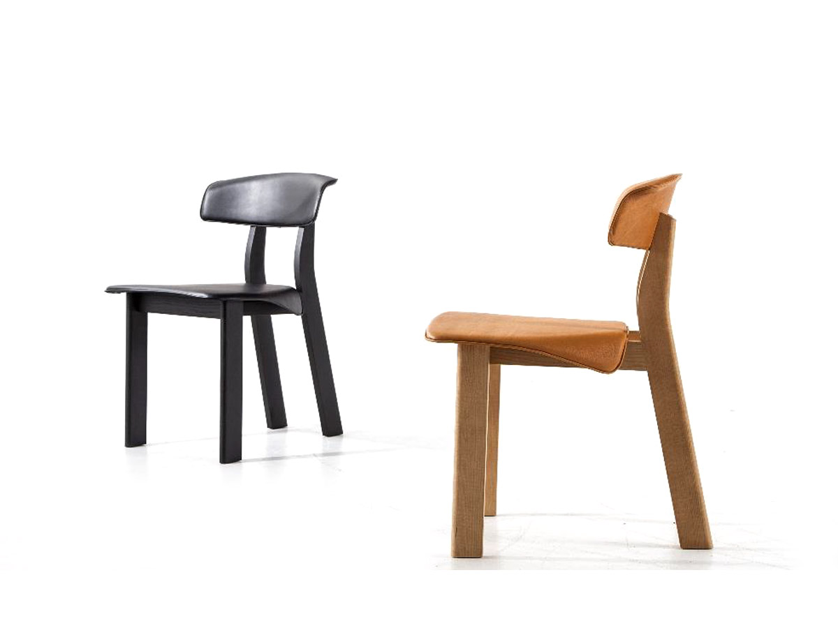 Cassina 560 Back Wing Chair