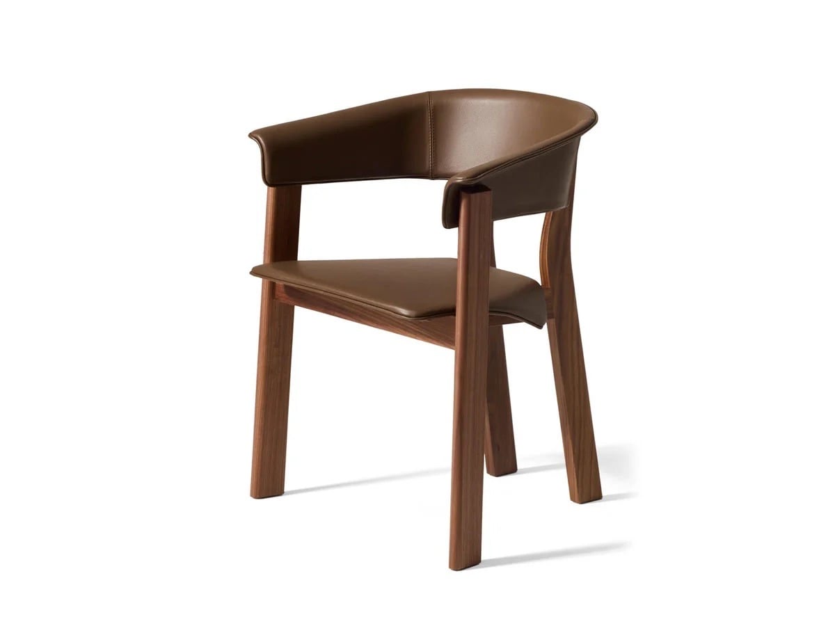 Cassina 560 Back Wing Chair With Armrests