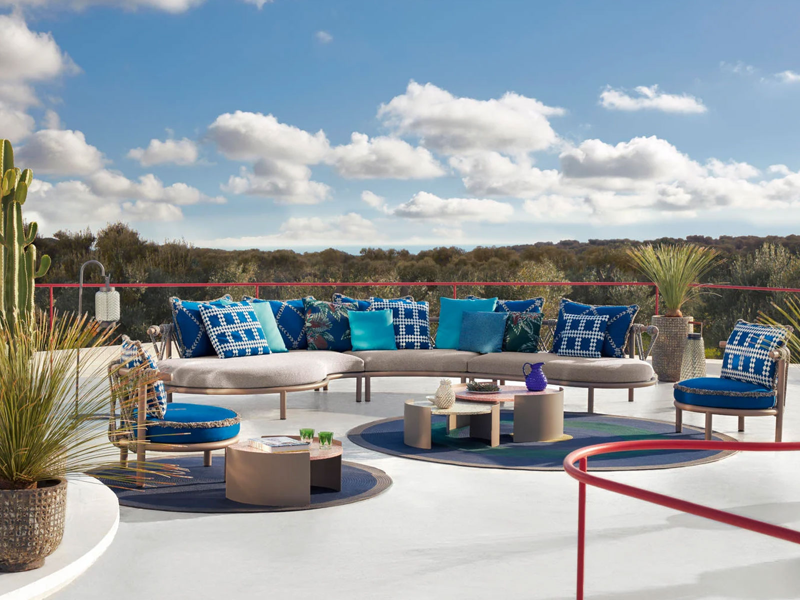Cassina 561 Trampoline Sofa Collection
