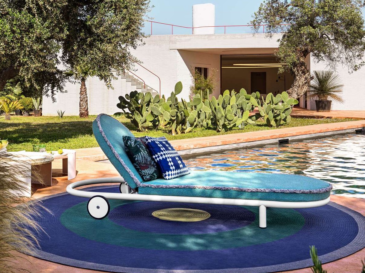 Cassina 561 Trampoline Sunbed