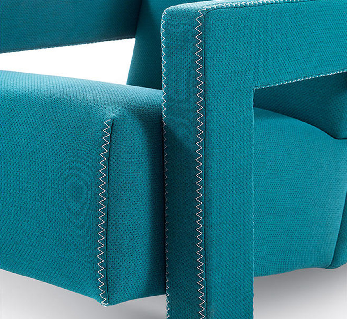 Cassina 637 Utrecht Zig Zag Armchair Stitch