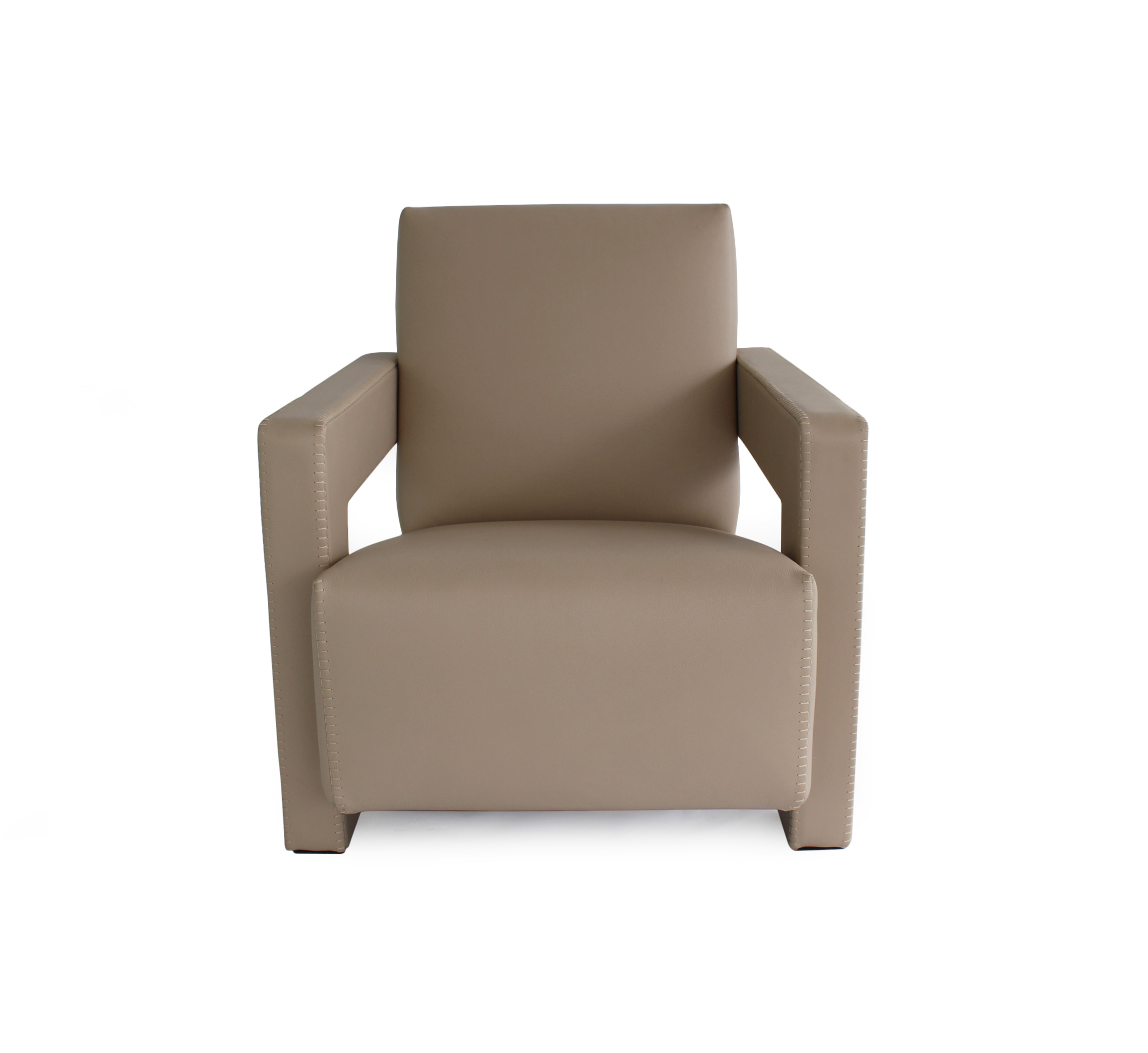 Cassina 637 Utrecht Punto Cavallo Armchair