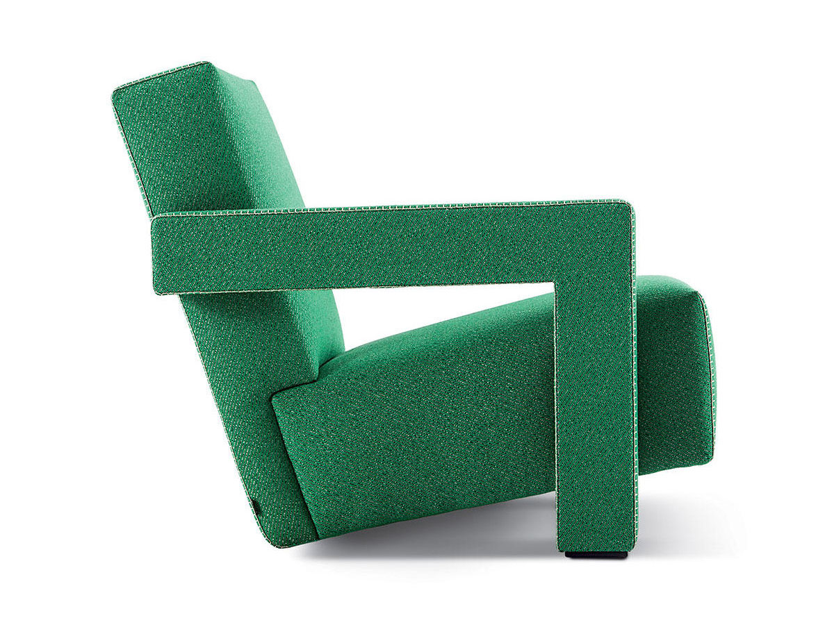 Cassina 637 Utrecht Punto Cavallo Armchair