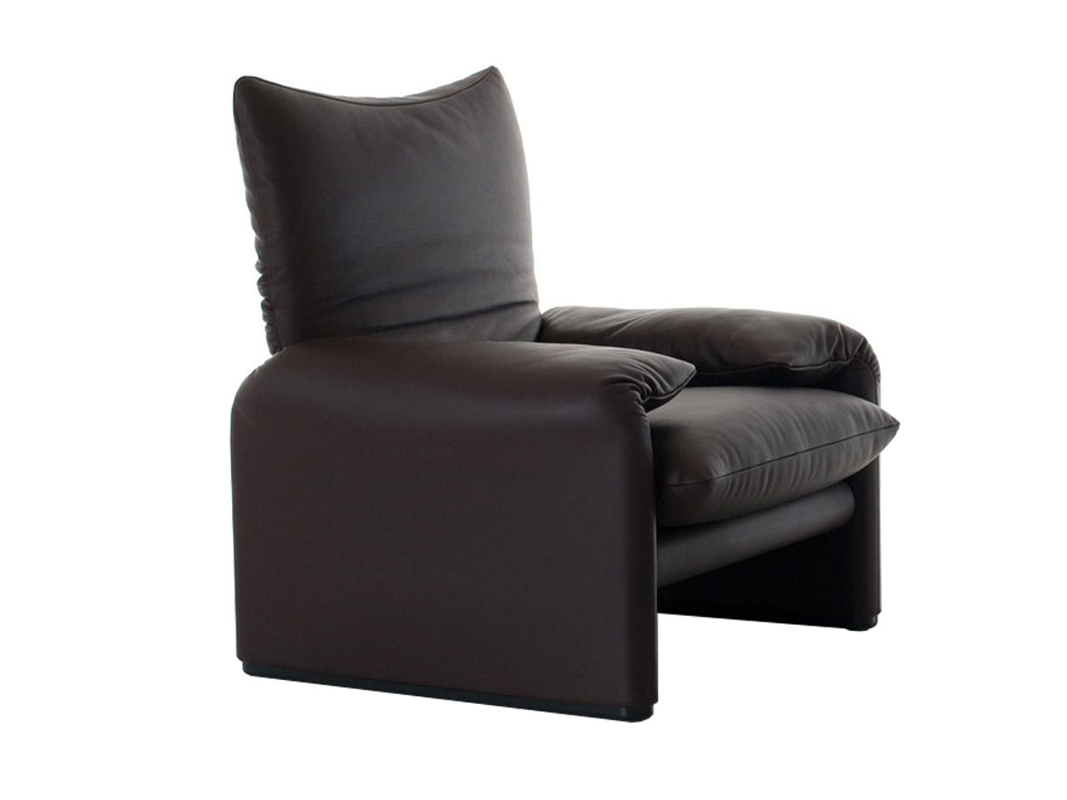 Cassina 675 Maralunga Armchair
