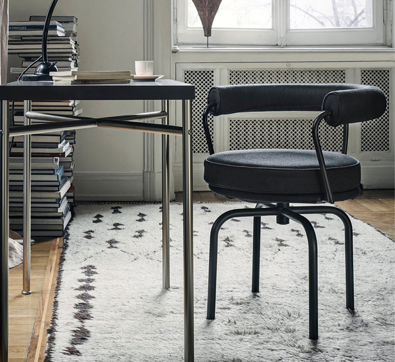 Cassina 7 Fauteuil Tournant Chair