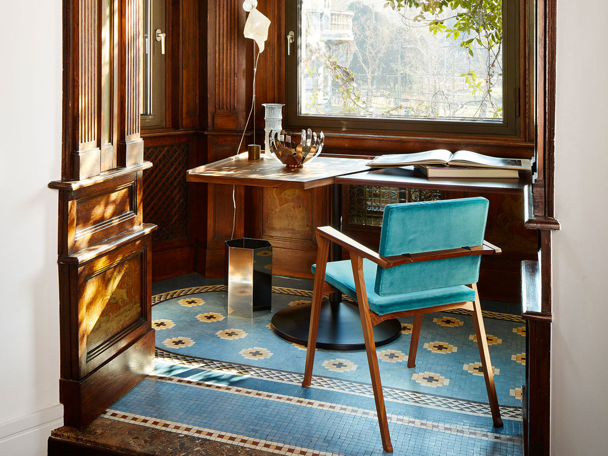 Cassina 832 Luisa Armchair