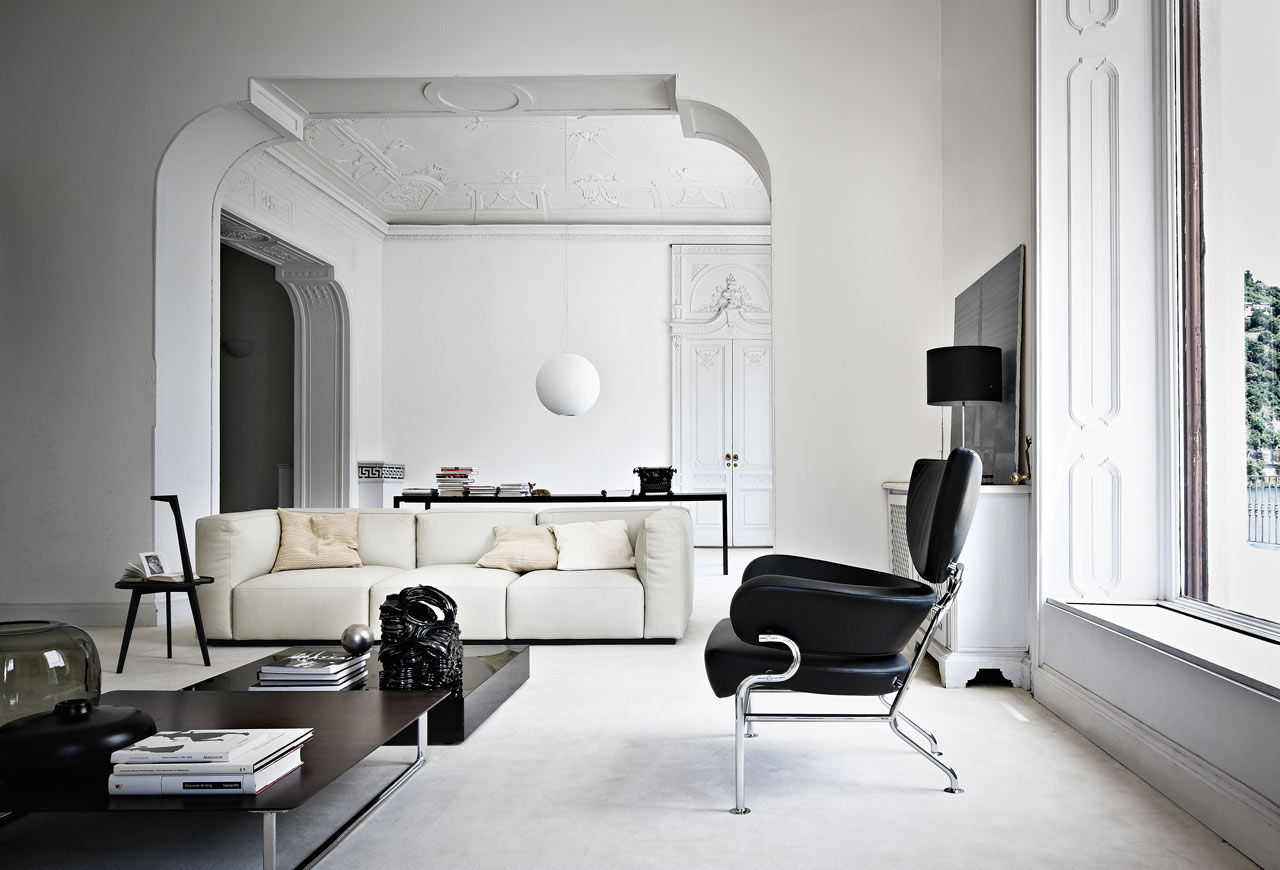 Cassina 836 Tre Pezzi Mat Black Frame Armchair