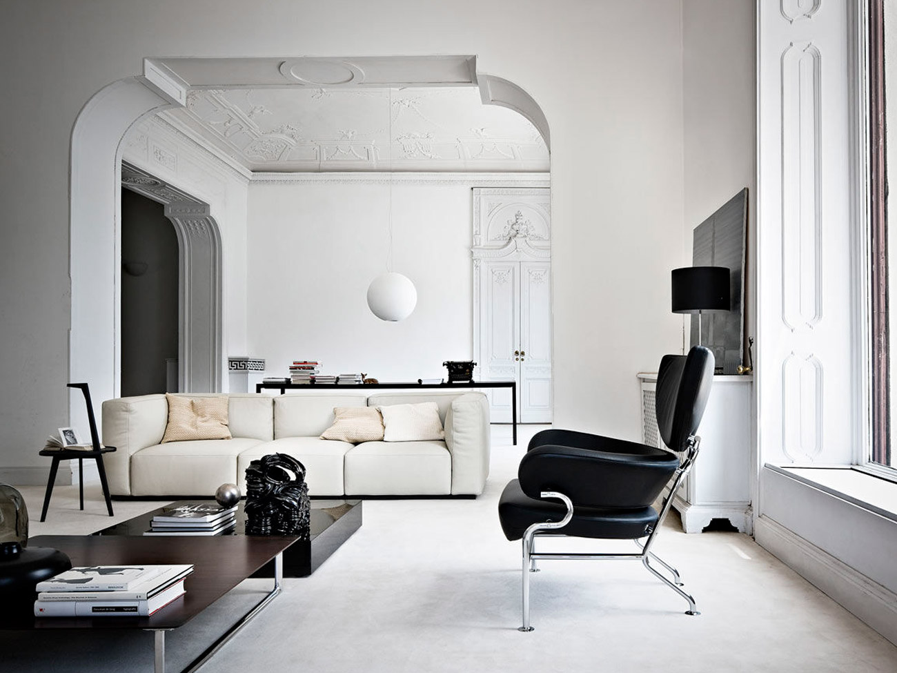 Cassina 836 Tre Pezzi Chrome Leather