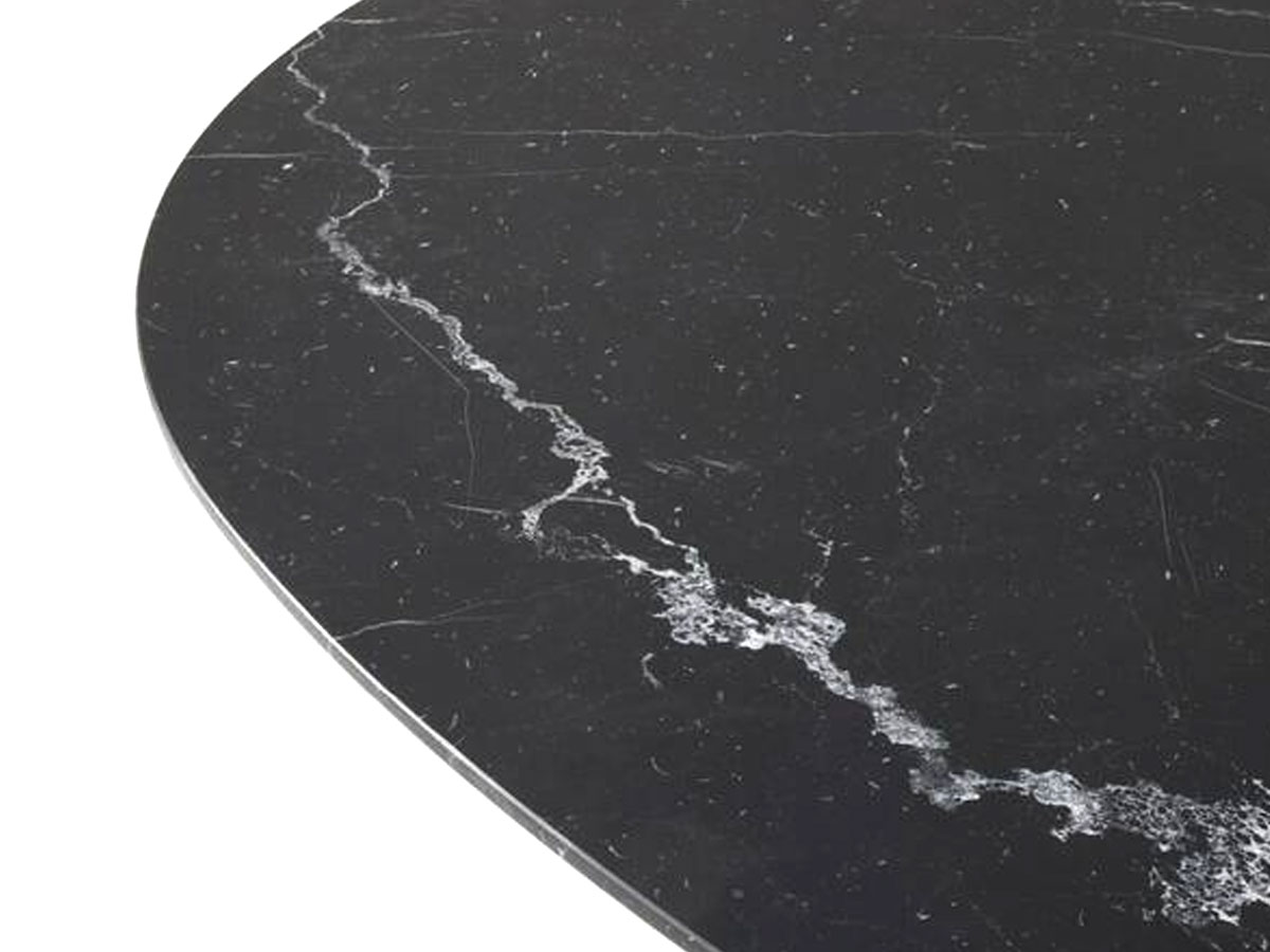 Cassina 9 Dining Table