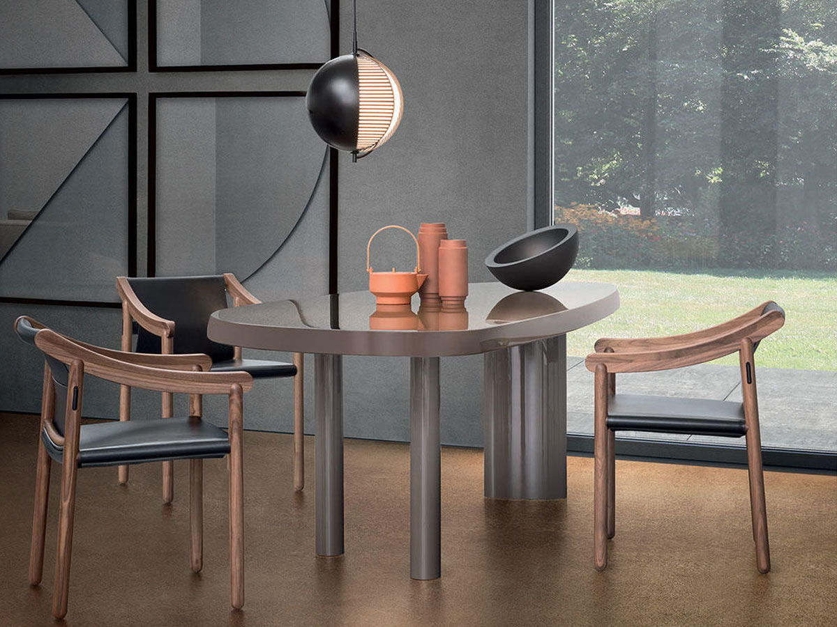 Cassina 905 Chair