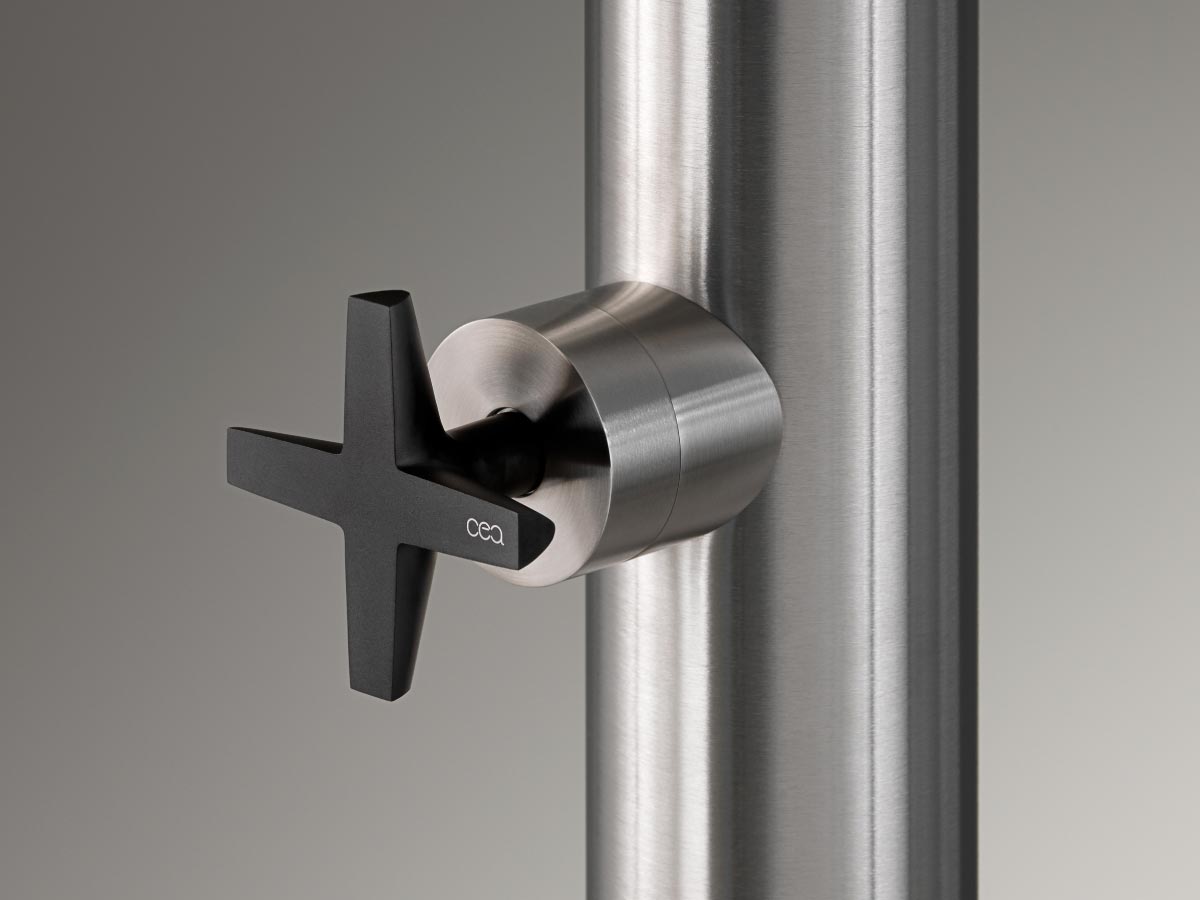 CEADESIGN Bold Free Standing Outdoor Shower