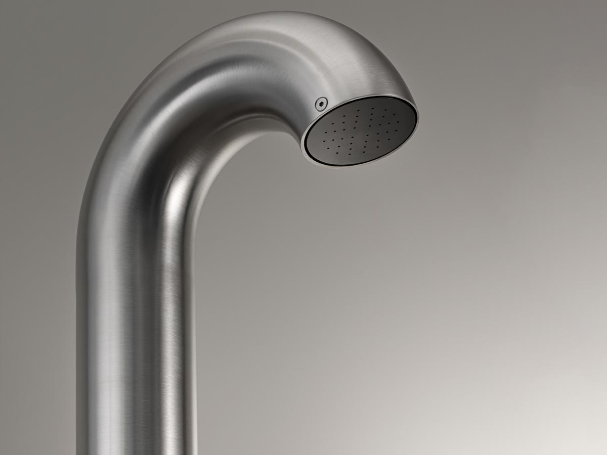 CEADESIGN Bold Free Standing Outdoor Shower