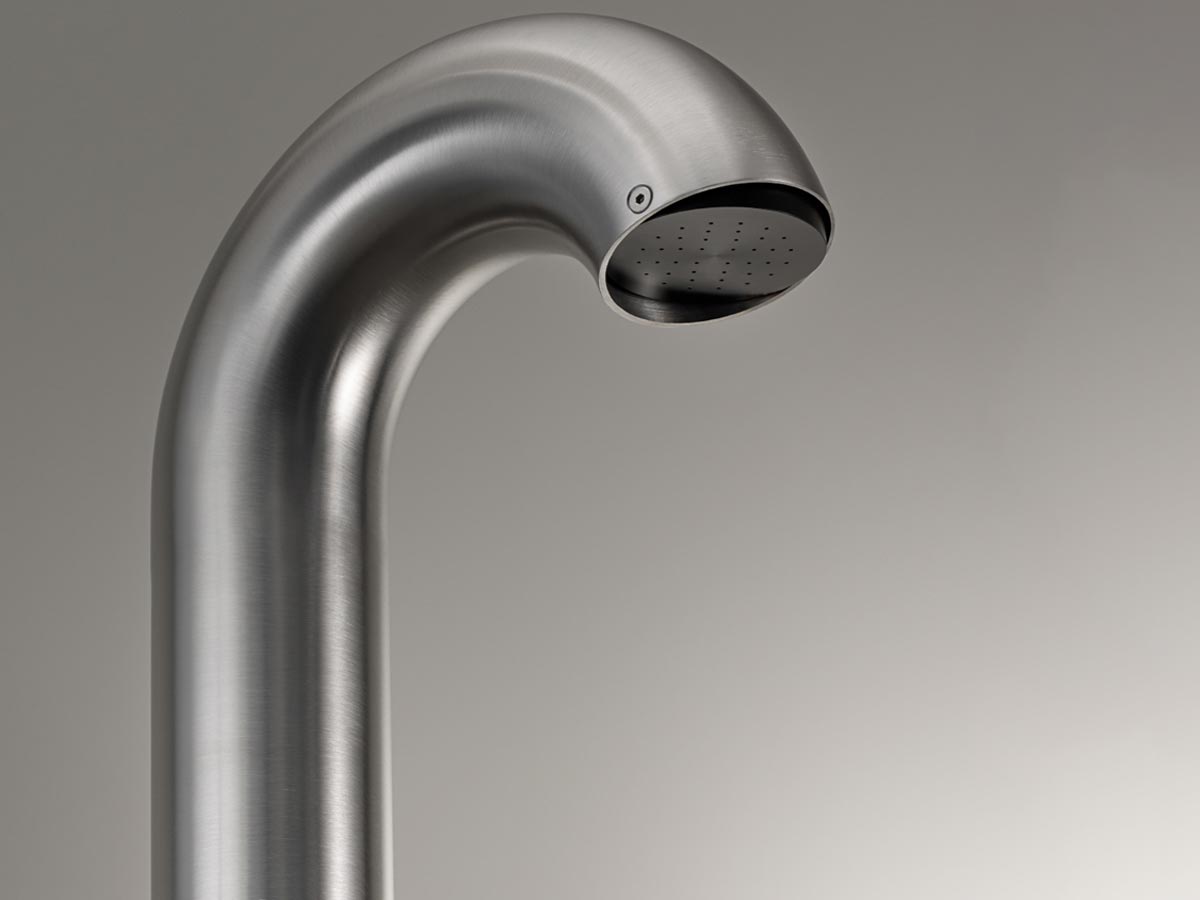 CEADESIGN Bold Free Standing Outdoor Shower