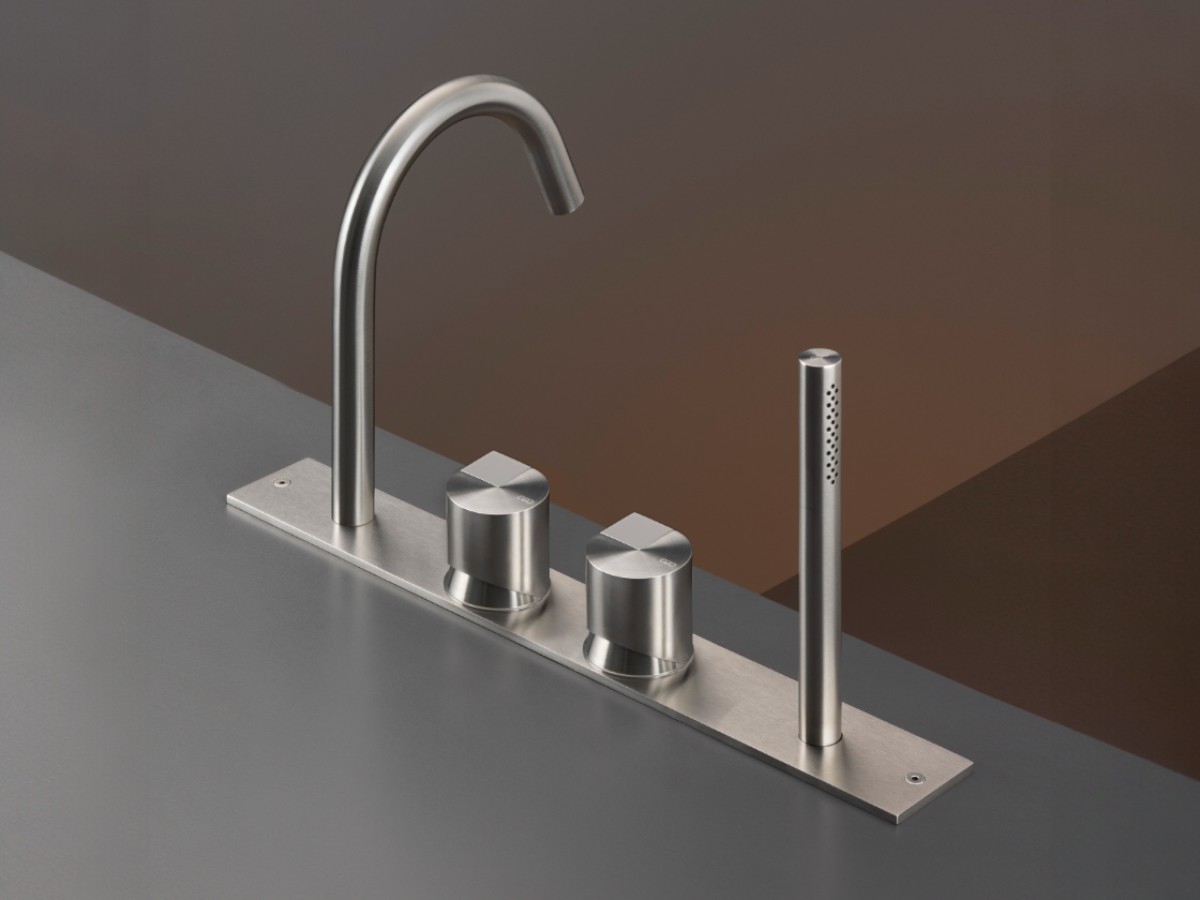 CEADESIGN Det32 Bath Rim Mounted Tap Set