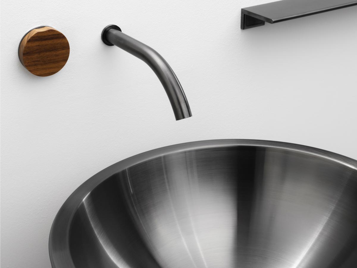 CEADESIGN Giotto 44 Wall Mounted Progressive Mixer