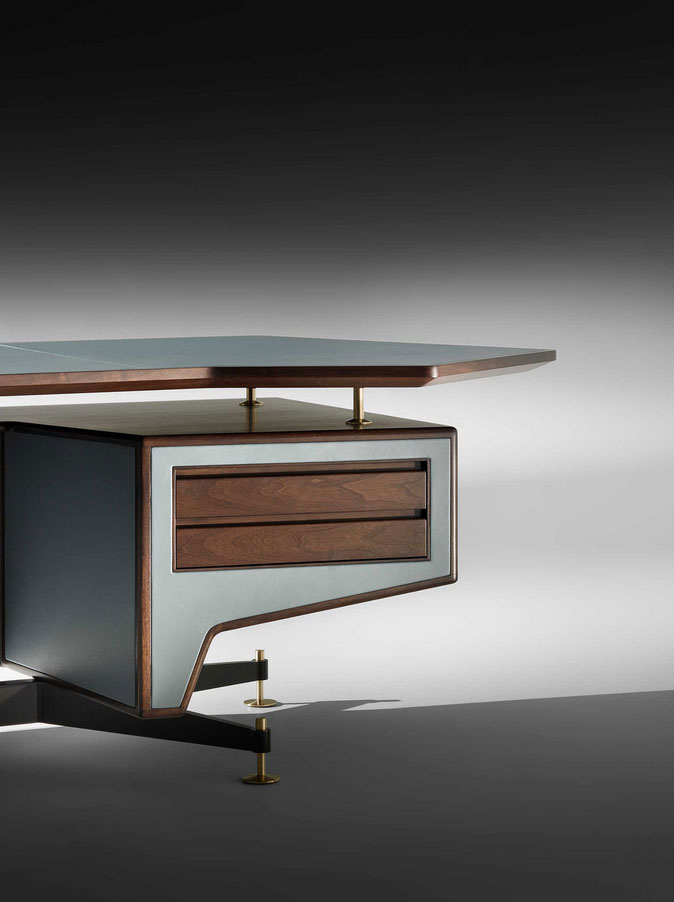 Ceccotti 604 Desk