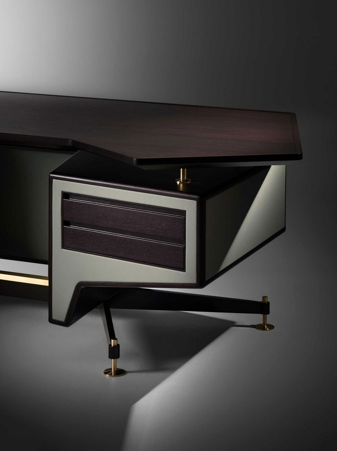 Ceccotti 604 Desk