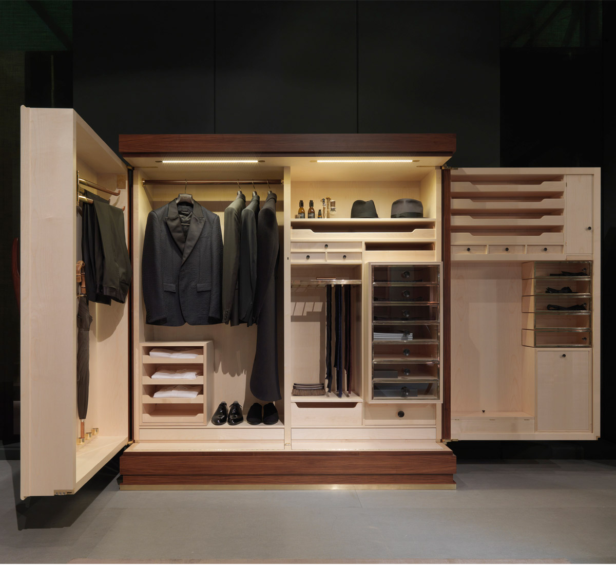 Ceccotti Gentleman Wardrobe