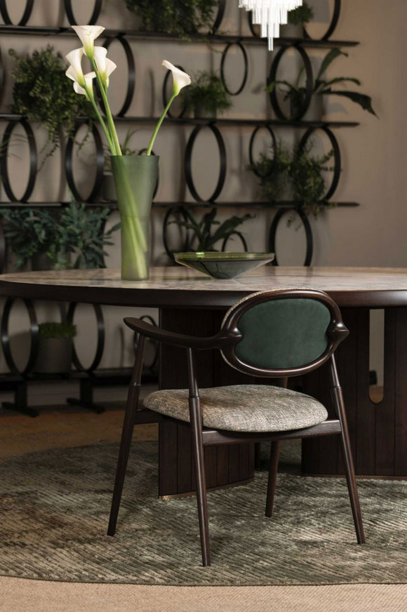 Ceccotti Scapula Chair