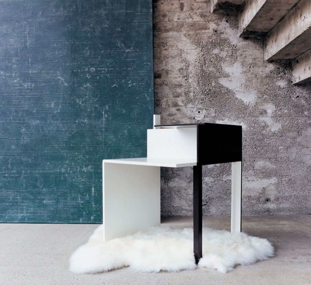 ClassiCon De Stijl Side Table