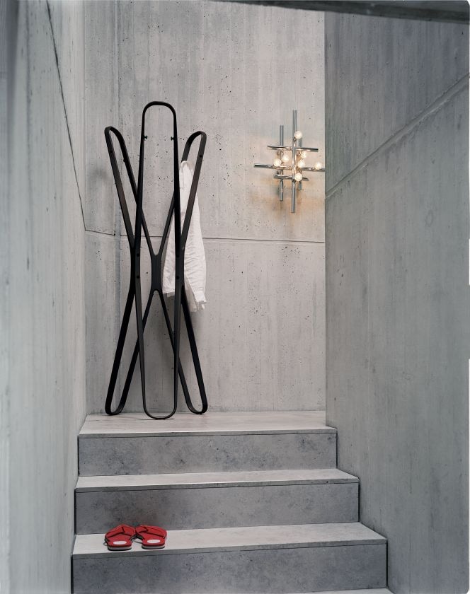 ClassiCon Saturn Coat Hanger Black