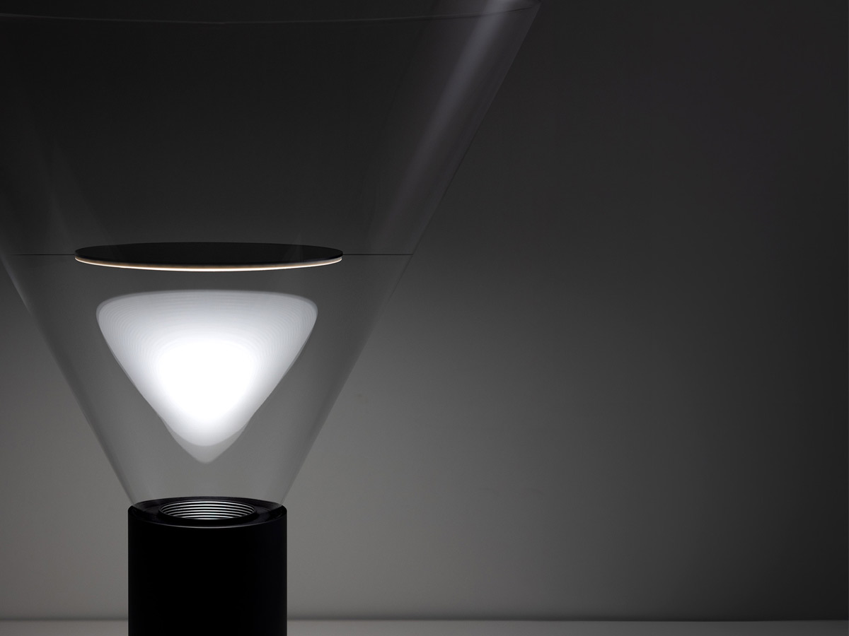 Davide Groppi Vera Table Lamp