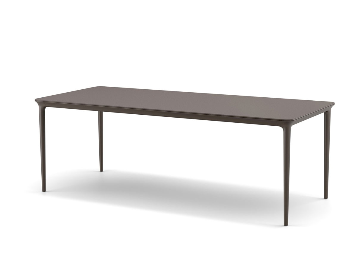 Dedon Bellmonde Table