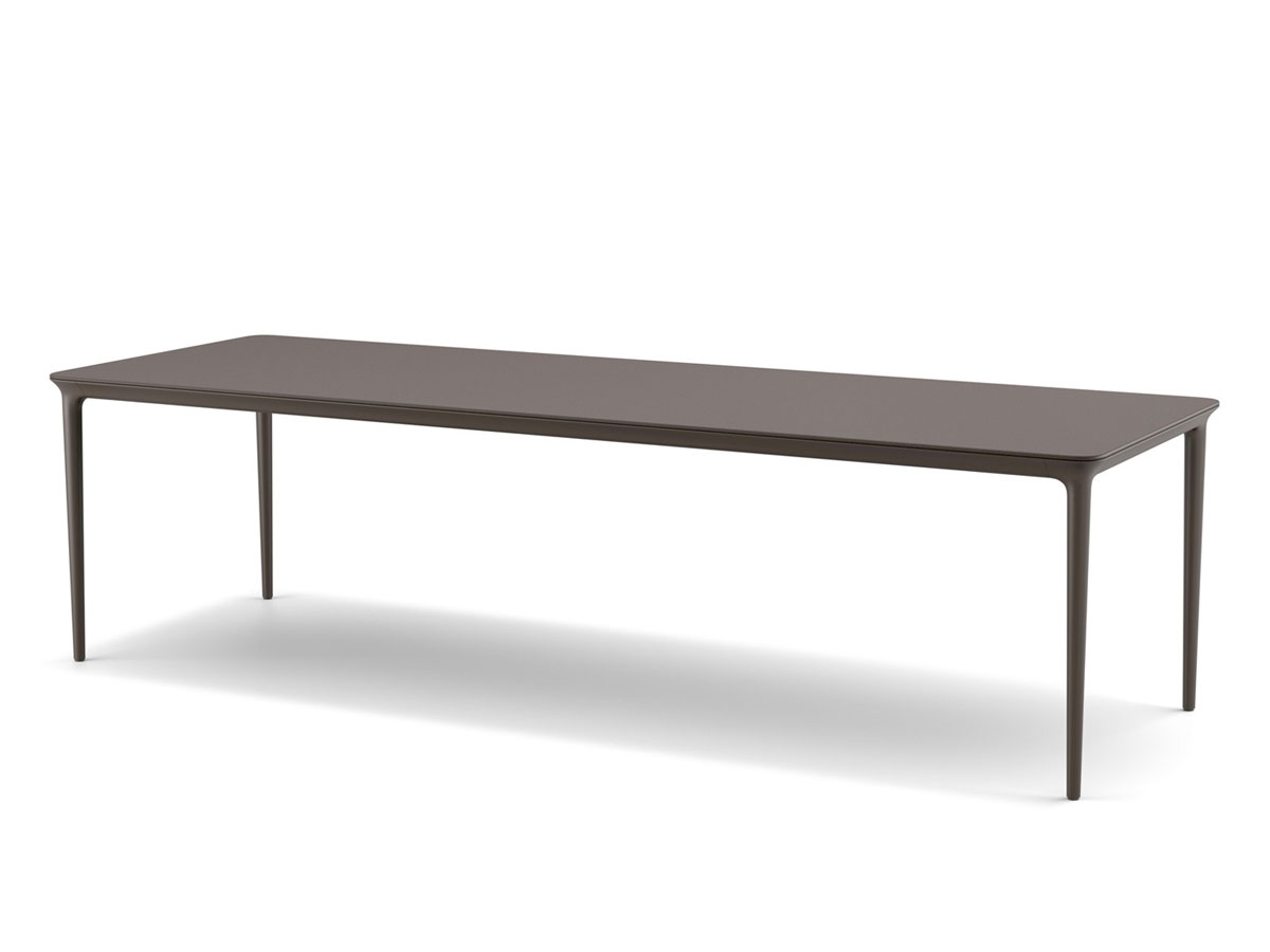 Dedon Bellmonde Table