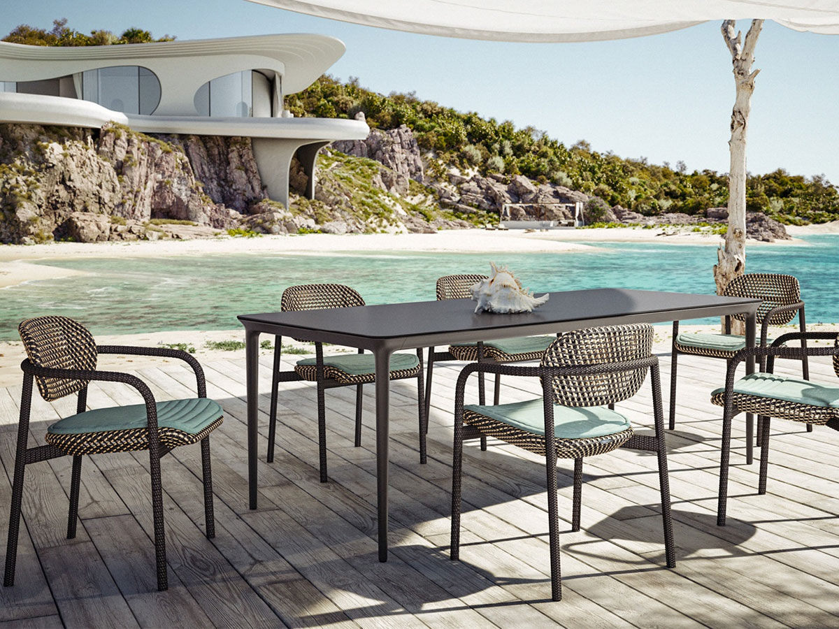 Dedon Bellmonde Table