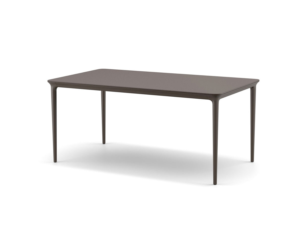 Dedon Bellmonde Table