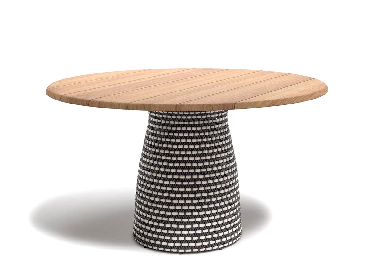 Dedon Fllair Dining Table