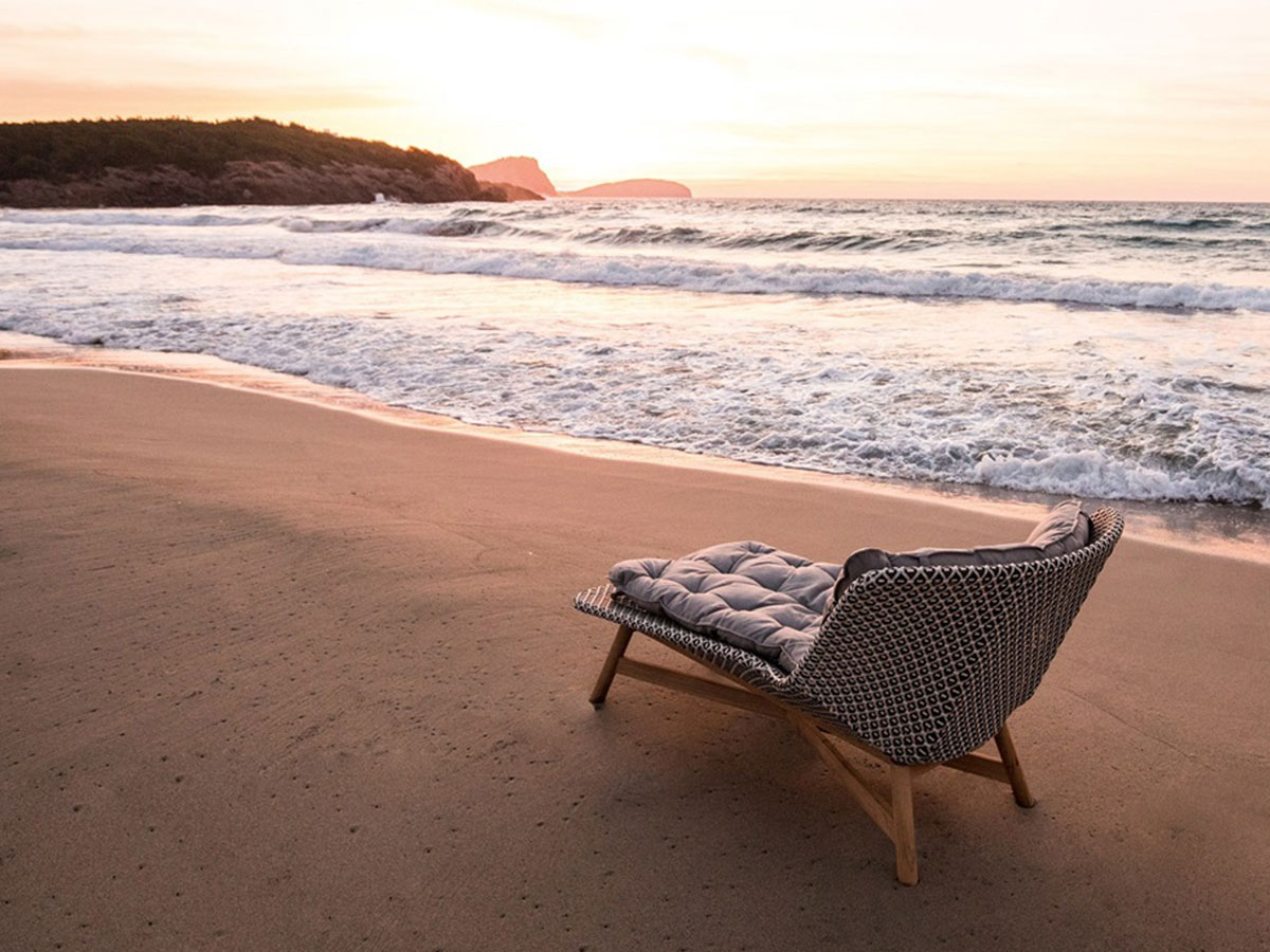 Dedon Mbrace Daybed