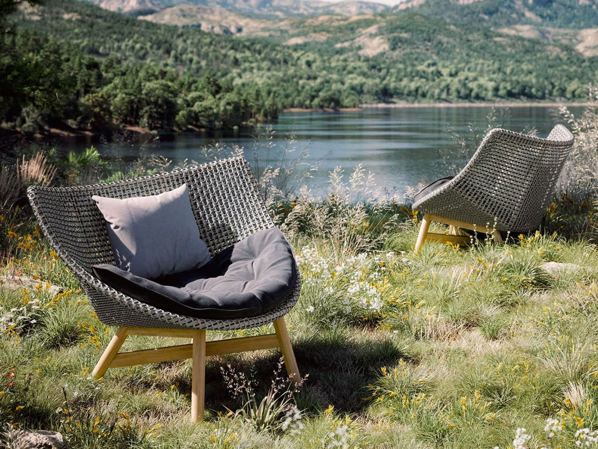 Dedon Mbrace Lounge Chair
