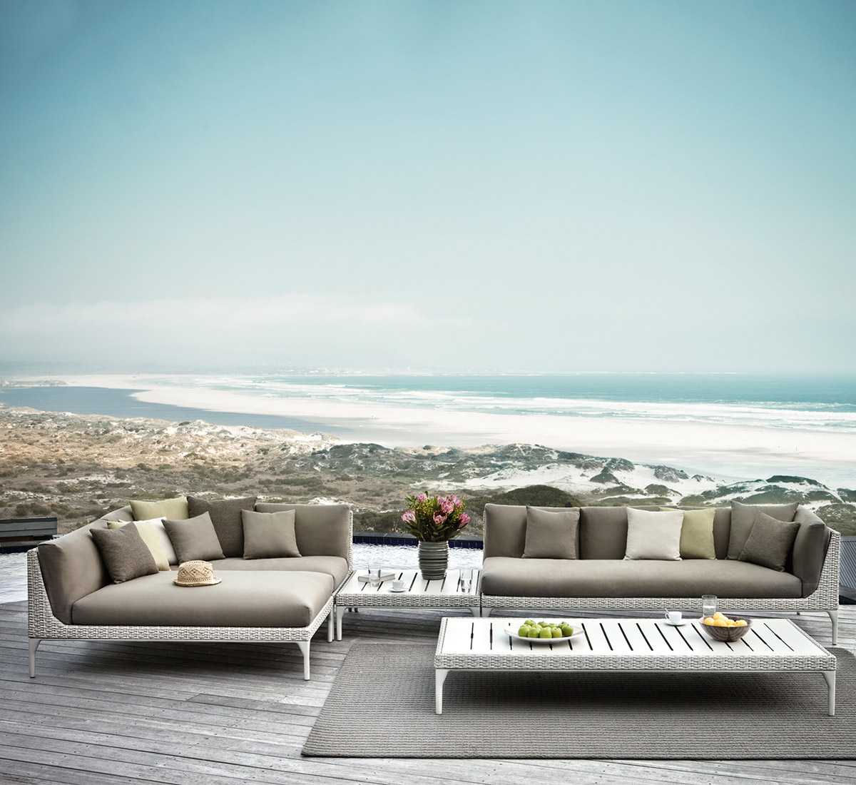 Dedon Mu 4 Seater Sofa