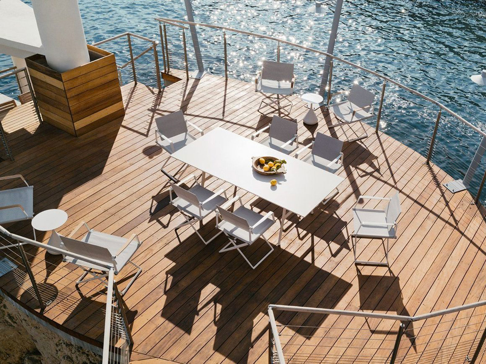 Dedon Seax Table