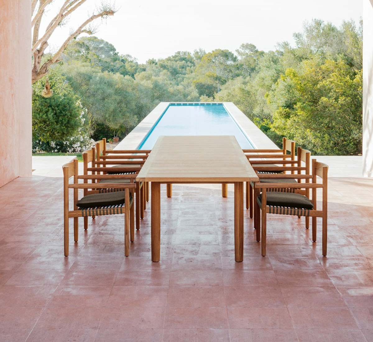 Dedon Tibbo Lounge Chair