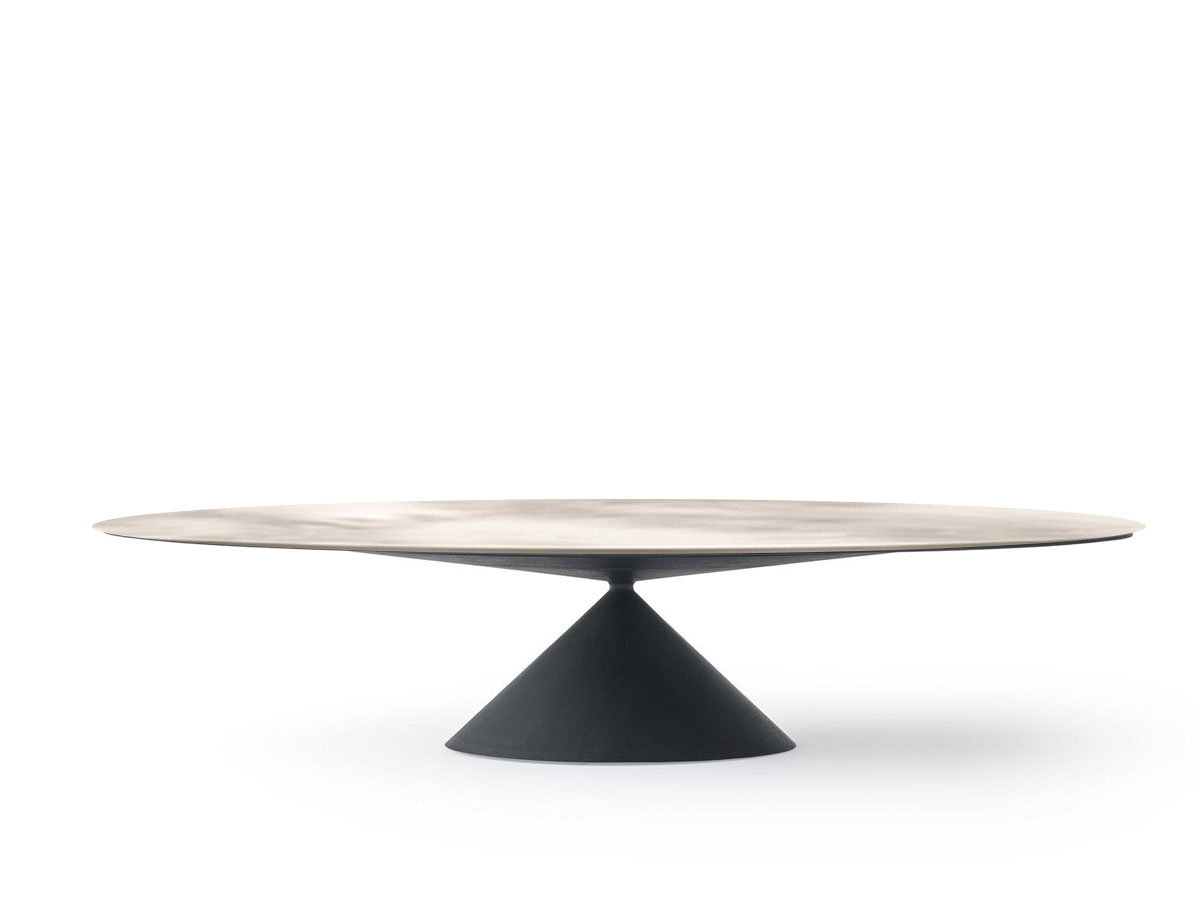Desalto Maxi Clay Table Indoor Ceramic Top