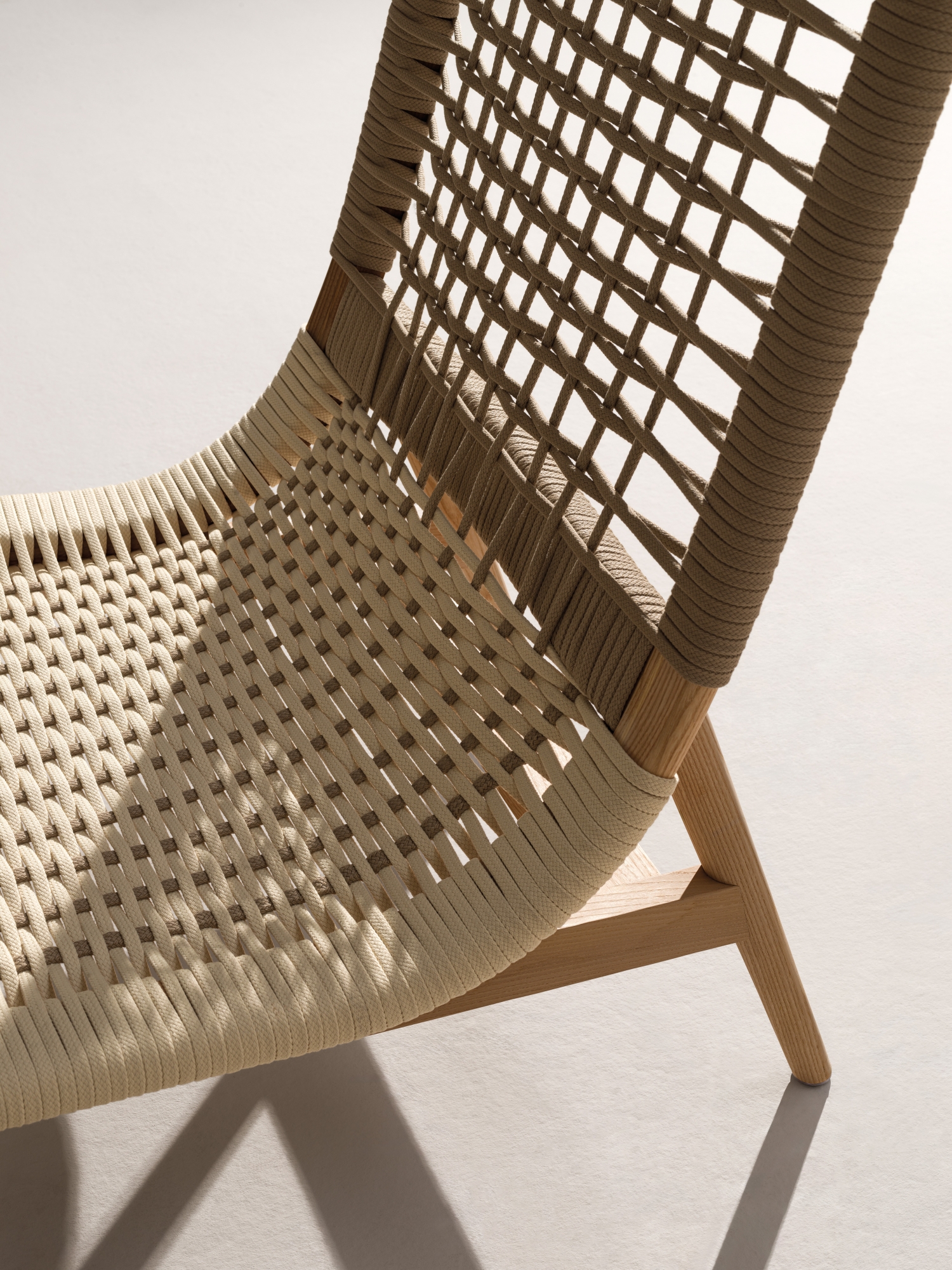Désirée Divani Eben Outdoor Armchair High Backrest
