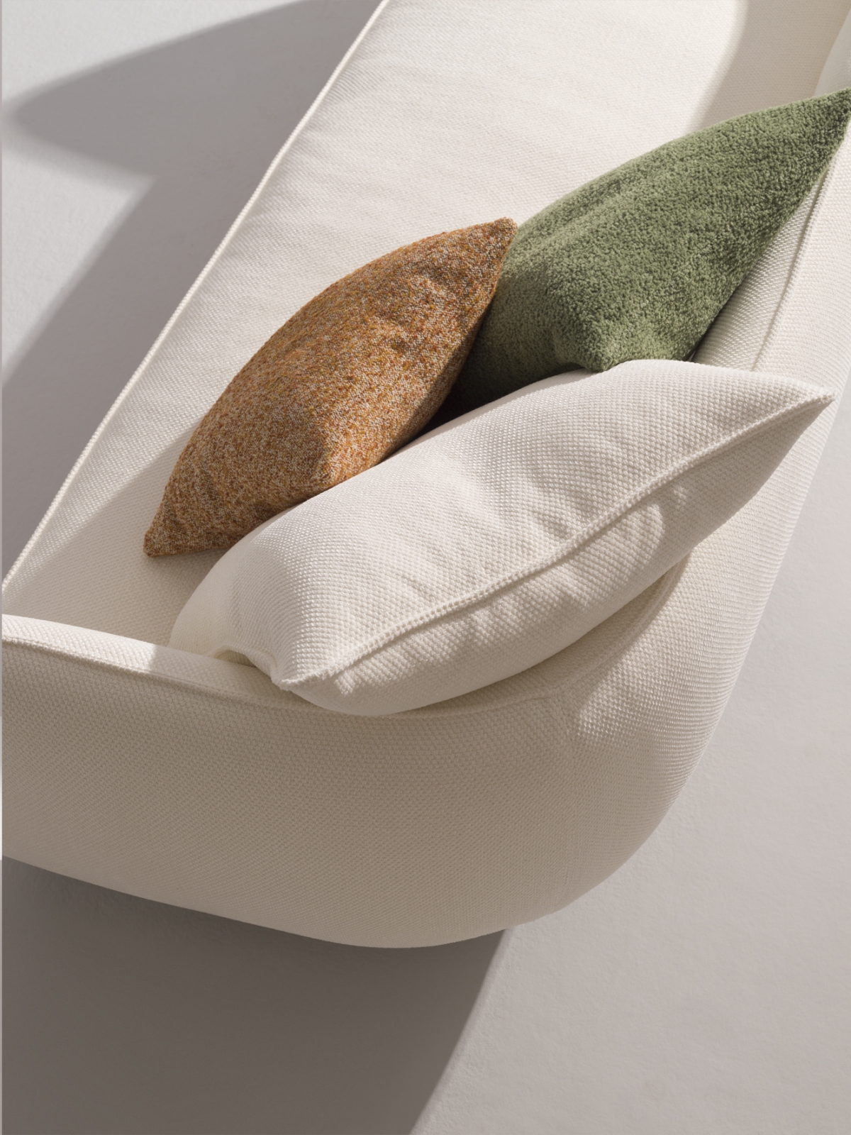 Désirée Divani Homan Small Sofa