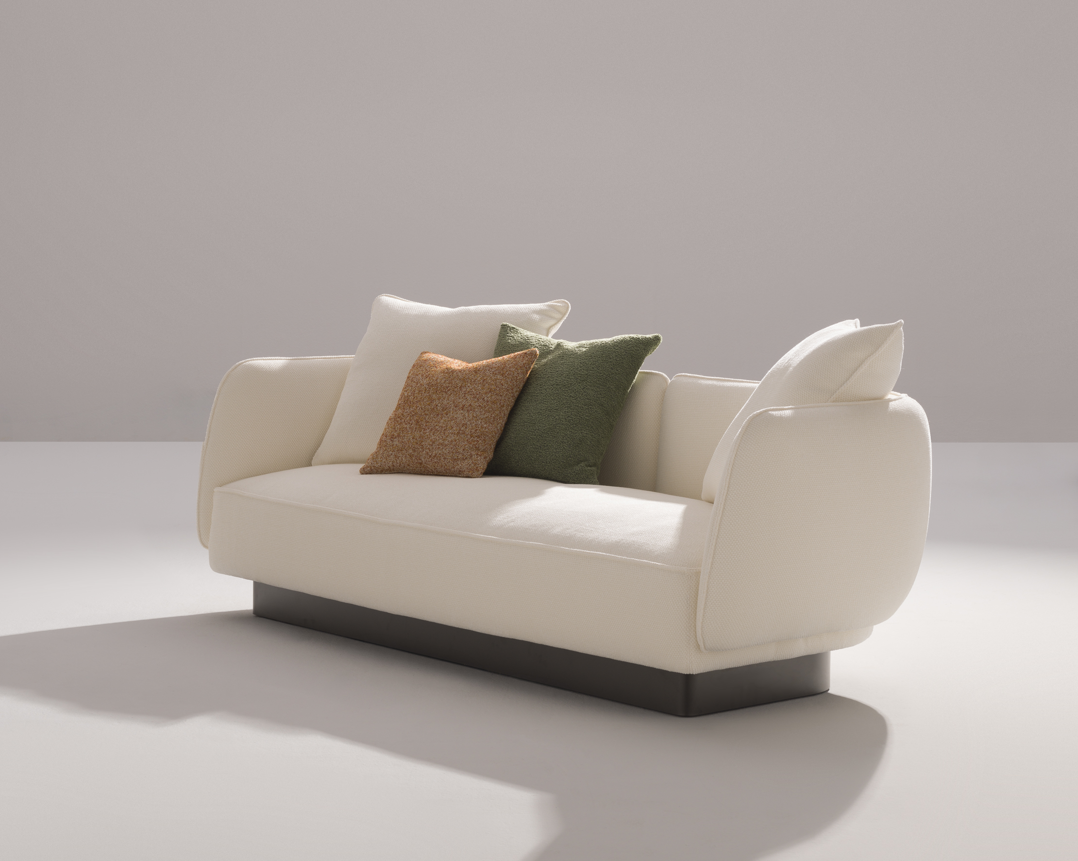Désirée Divani Homan Small Sofa