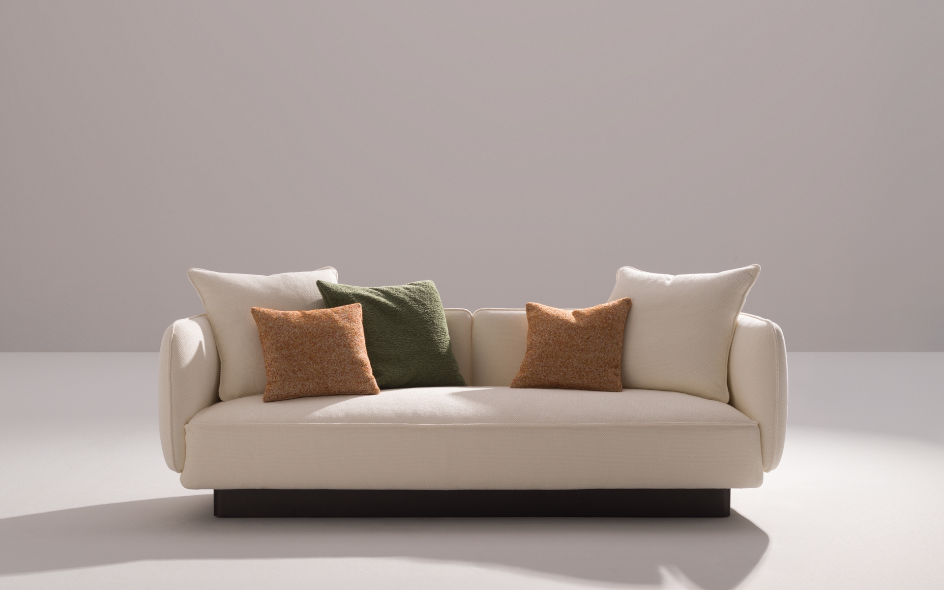 Désirée Divani Homan Small Sofa