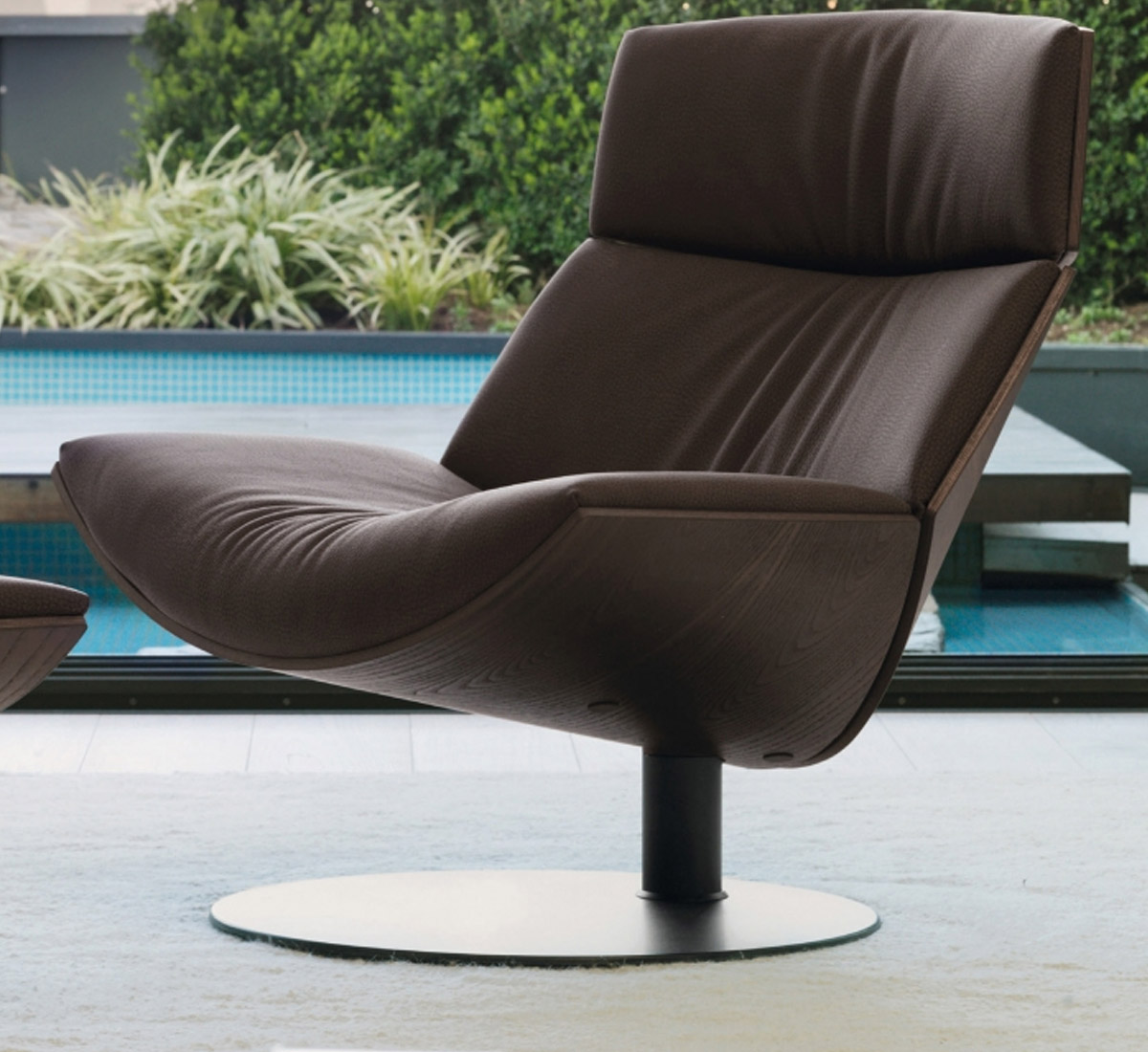 Désirée Divani Kara Armchair
